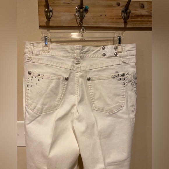 Style & Co white jeans. Size 12 - Picture 2 of 7